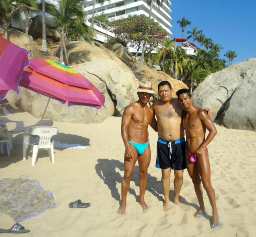 nicethongbro:  Everyone loves a #ManThong