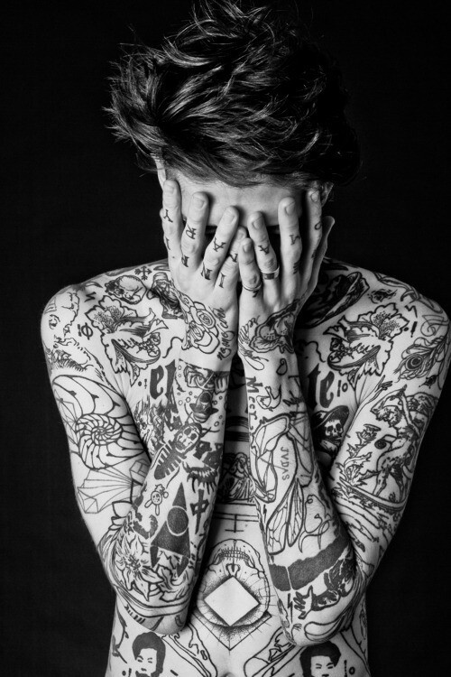 antonioedsoncadengue:    Please follow me: http://antonioedsoncadengue.tumblr.com/archive  