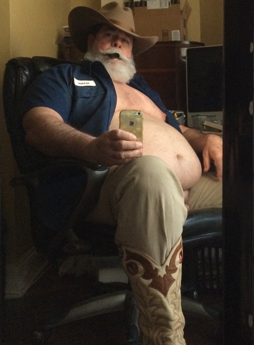boxermann: cwboytop:  cwboytop self pics. You boys were asking me for more pics and videos…we