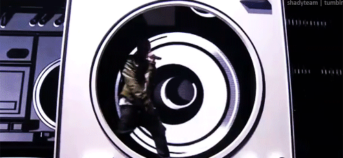 shadyteam:  Eminem performing Berzerk at the EMAs 