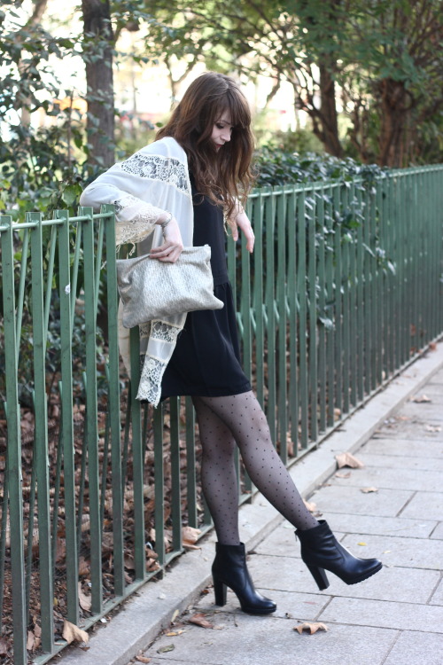 (via Kimono Lace / Lookbookstore Review 2 | Le blog mode de Mahayanna)