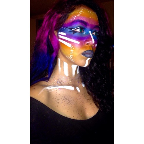 lifeelectrik:  All hail sun goddess Electrik☀️🔥😏✨ @electrik_ 