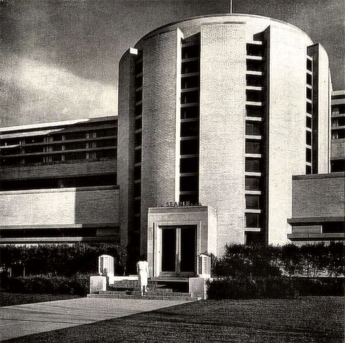 danismm:G. D. Searle &amp; Company, pharmaceutical firm, Skokie, Illinois 1947. Arch. Herbert Ba