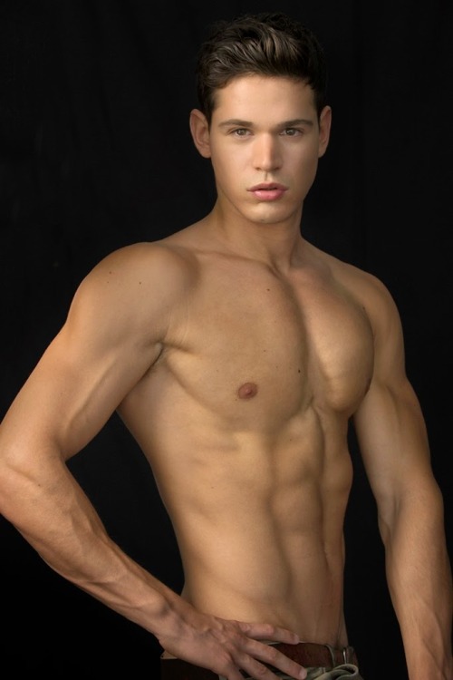  Andrea Moscon 