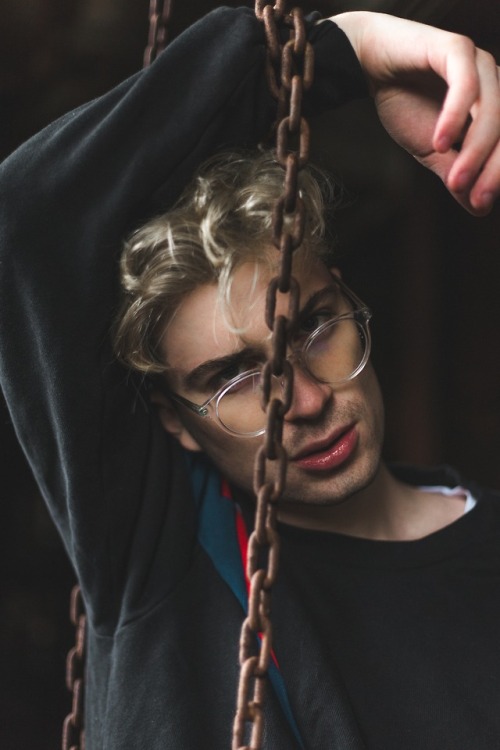 sublime:⛓️chained up⛓️model : thomphotograph : girl.can.be.photograph