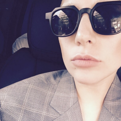 ladyxgaga: @ladygaga: LG5 time