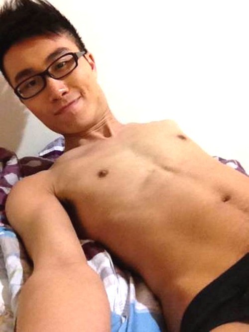 harrymarco: hongkongcuteboy: hkboyhehe1234:i hv his jerk off video 有佢片就share la Share pls