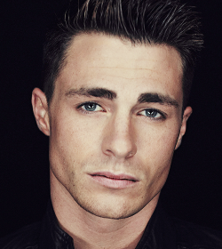 alekzmx:Colton Haynes  