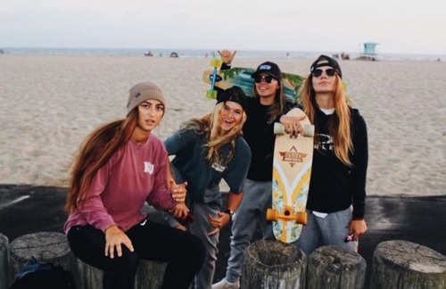 cuffya-bitch: when aren’t we at the beach?
