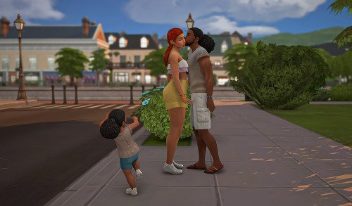 The Graysons are Moving!I decided to move these 3 to my regular save and switched their scenario to 