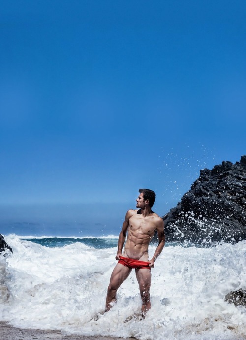 nickk1712:  Follow: http://nickk1712.tumblr.com.