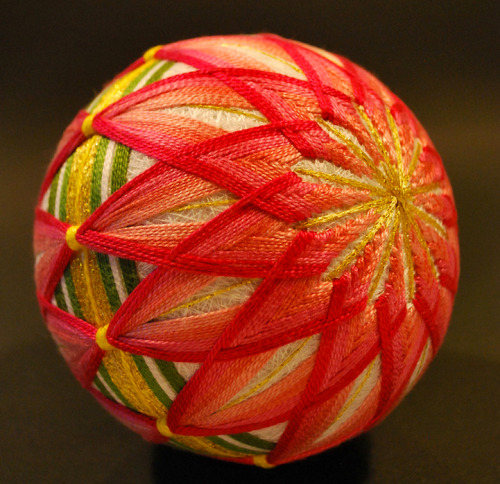 archiemcphee: These intricate and extraordinarily beautiful embroidered silk balls are a form of Jap