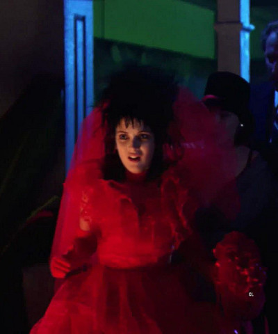 Winona Ryder Wedding Dress Beetlejuice Beetlejuice Winona Ryder As 376e3b390f259b624196654108b127770c4986bf