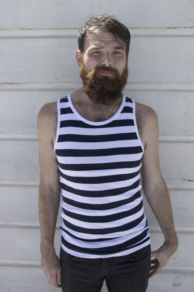 accidentalbear:  (via Benji, Beard &amp; Watermelon, Naked on a Hot Tin Roof