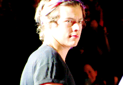 ih8u1d:  Harry + Lip Biting