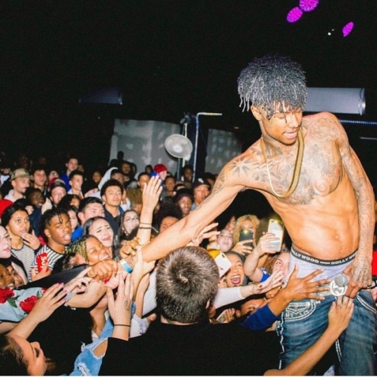 uncutbrotype:  bigdick-trini-indian:  celeb-eggplants:  celeb-eggplants:  Allegedly Blue Face    BlueFace big cock exposed…  I love Blueface 