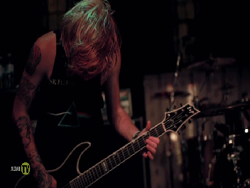 letliveintheend:  bring-me-mitch-lucker:  ♬ Band &amp; Tattoo Blog  band &amp;