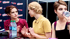 lucyfrysource:  LUCY FRY MEME  → favorite friendships with Zoey Deutch  Actually,