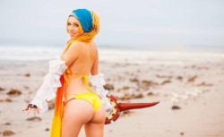 nerdydirtynflirty:Rikku Ass  Great cosplay