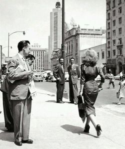 theniftyfifties:  On the streets of Mexico, photo by Nacho Lopez, 1953.