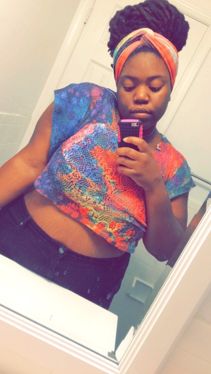 karayray1:  plussizedhiiipy:  bellexbeni:  karayray1:  “Big and thick girls don’t turn heads, we break necks. Just so you know.”     Yasssss 😄😄👏👏  