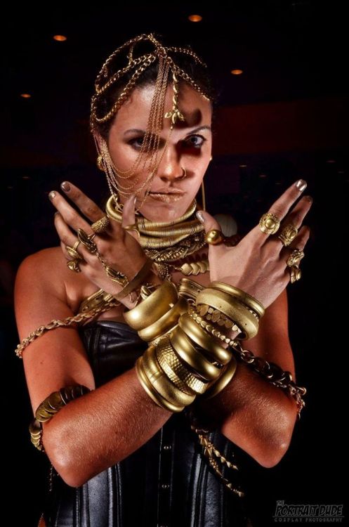 sharemycosplay:  Xerxes from #300 by #cosplayer @KyraWulfgar from #CosAwesome #cosplay #persian #gencon #2014 http://cosawesome.tumblr.com/ Interviews, features and more. Visit http://www.sharemycosplay.com Sharing the cosplay for you!