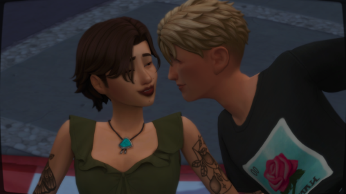 Downtown Willow Creek, Night Cont'liberty Lee, Travis Scott