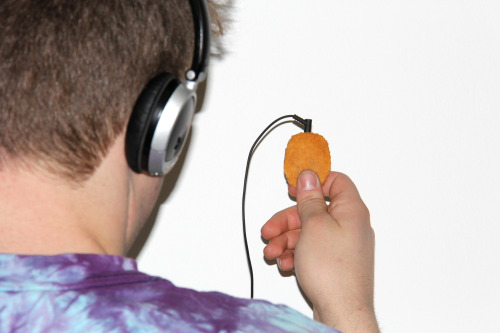 thejogging:  Listening to a Chicken Nugget%, 2013 √ 