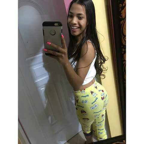 atrevidas-de-pr2:  Marinochka Sofia  Quien tiene mas fotos de ella?   Tiren por privado