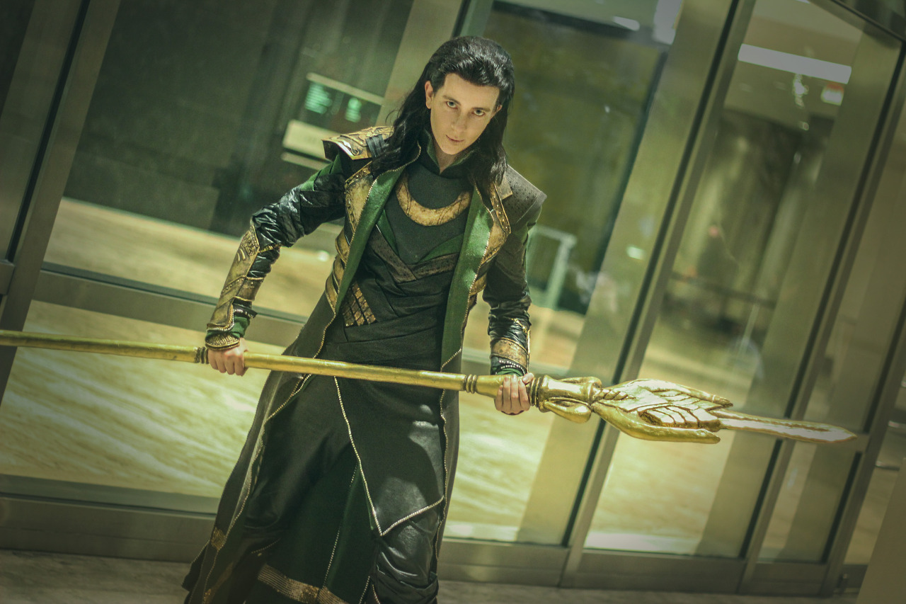 foxyhiddleston:  theshatteredsilhouette:  So, AB did not turn out to be the chill