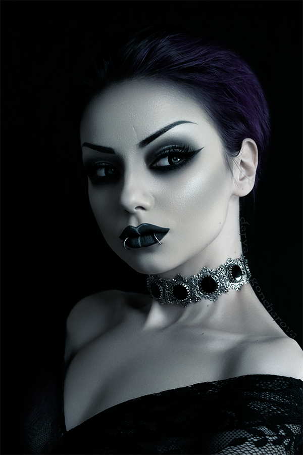 gothicandamazing:  Model/ Photo/ Makeup: Darya GoncharovaJewelry: Mystic ThreadWelcome