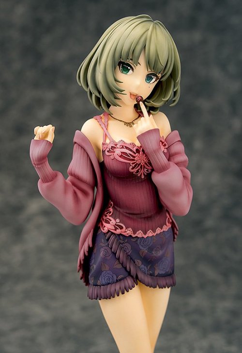The Idolm@ster Cinderella Girls: Kaede Takagaki: Sweet Princess Ver. 1/8 scale figure by Phat!