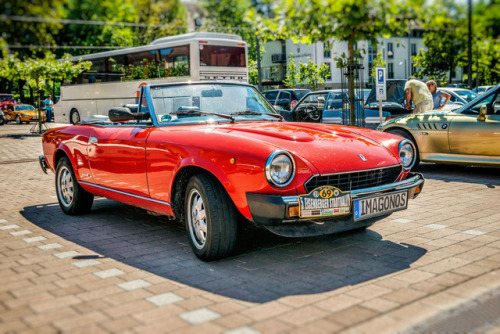 carpr0n: Starring: ‘82 Pininfarina Spidereuropa   By Imagonos