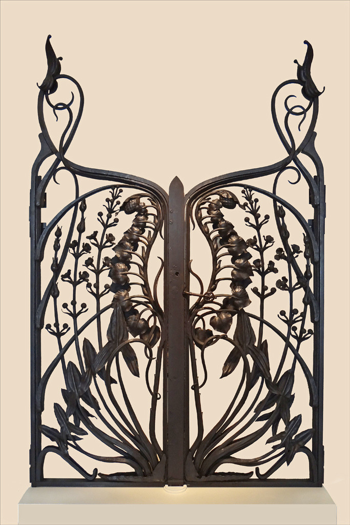 cgmfindings:  Art Nouveau wrought iron GridCalla palustris grille and arrowheadironworker