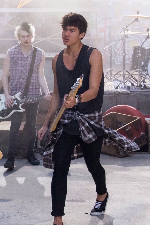 5secondsofsummer-fanpage:  I have a Calum fetish. 