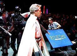 festeringsilence:jynerso:Ben Mendelsohn as Director Orson Krennic at the Star Wars Celebration in Lo