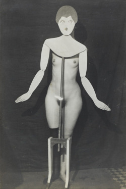 afroui:  Man Ray 