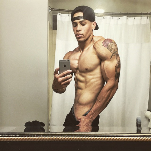 jukadiie:  Travie 