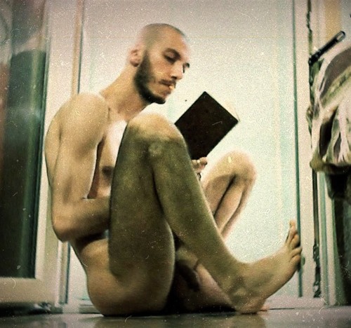 HOMINIS MUNDI