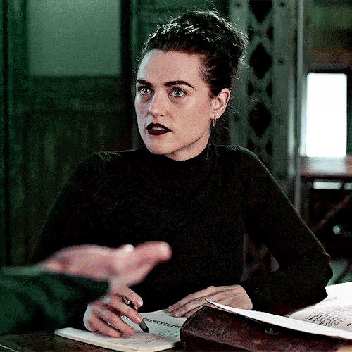 lenakluthors:@pscentral​ mini event: get to know the members ↳ katie mcgrath as lena kieran luthor i