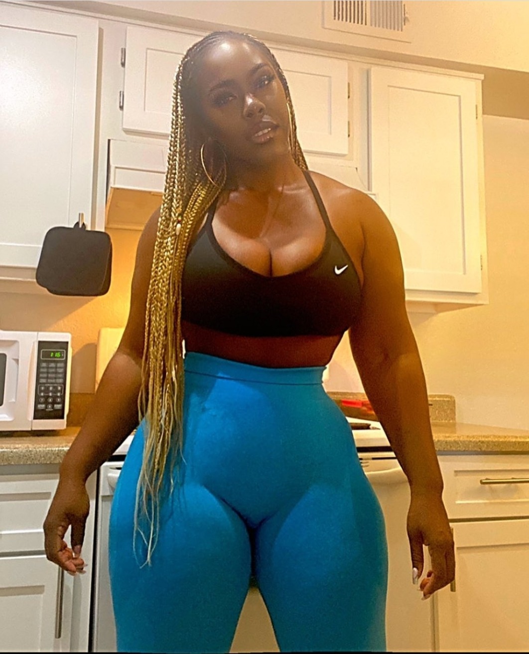 elover20:thechelseathings:Kisses 