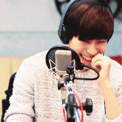 hyukson:  he just gets cuter and cuter... 