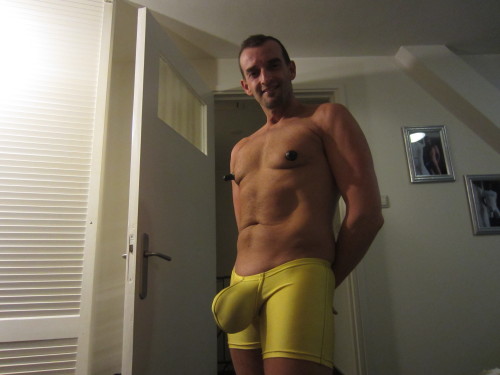 tax71ass:  N2N Bodywear   Handsome sexy man and with an eye catching bulge - WOOF