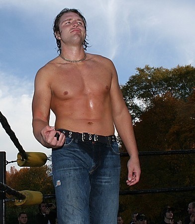 moxleysmistress:  Daily Mox spam!!! 