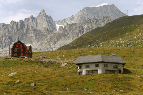 dequalized: A WWII machine-gun bunker, part of a former Swiss artillery fortress called Fuchsegg, is