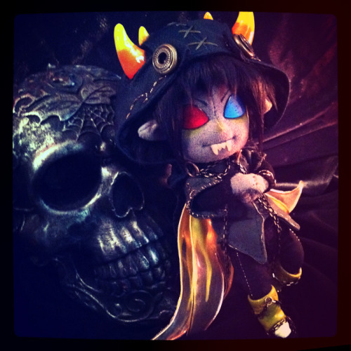 pukind:(additional detail shots: http://bukkorosu.net/pictures/sollux/tunic.jpghttp://bukkorosu.net/