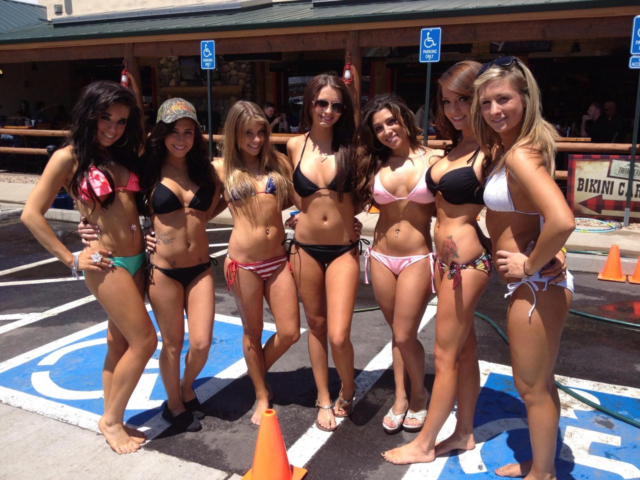 bikiniboob-envy:  Bikini Girls 