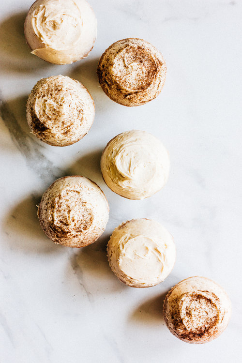 ugly–cupcakes:  SPICE CUPCAKES WITH CHAI FROSTING  