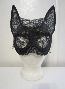 Heatherhuey:  Commission For Arezzo Fw 2013 Campaign. Custom Lace Cat Mask By Heather