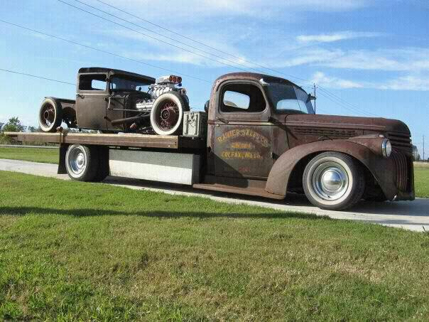 h-d4life:  Rat rod on a rat tow!!!..nice!!